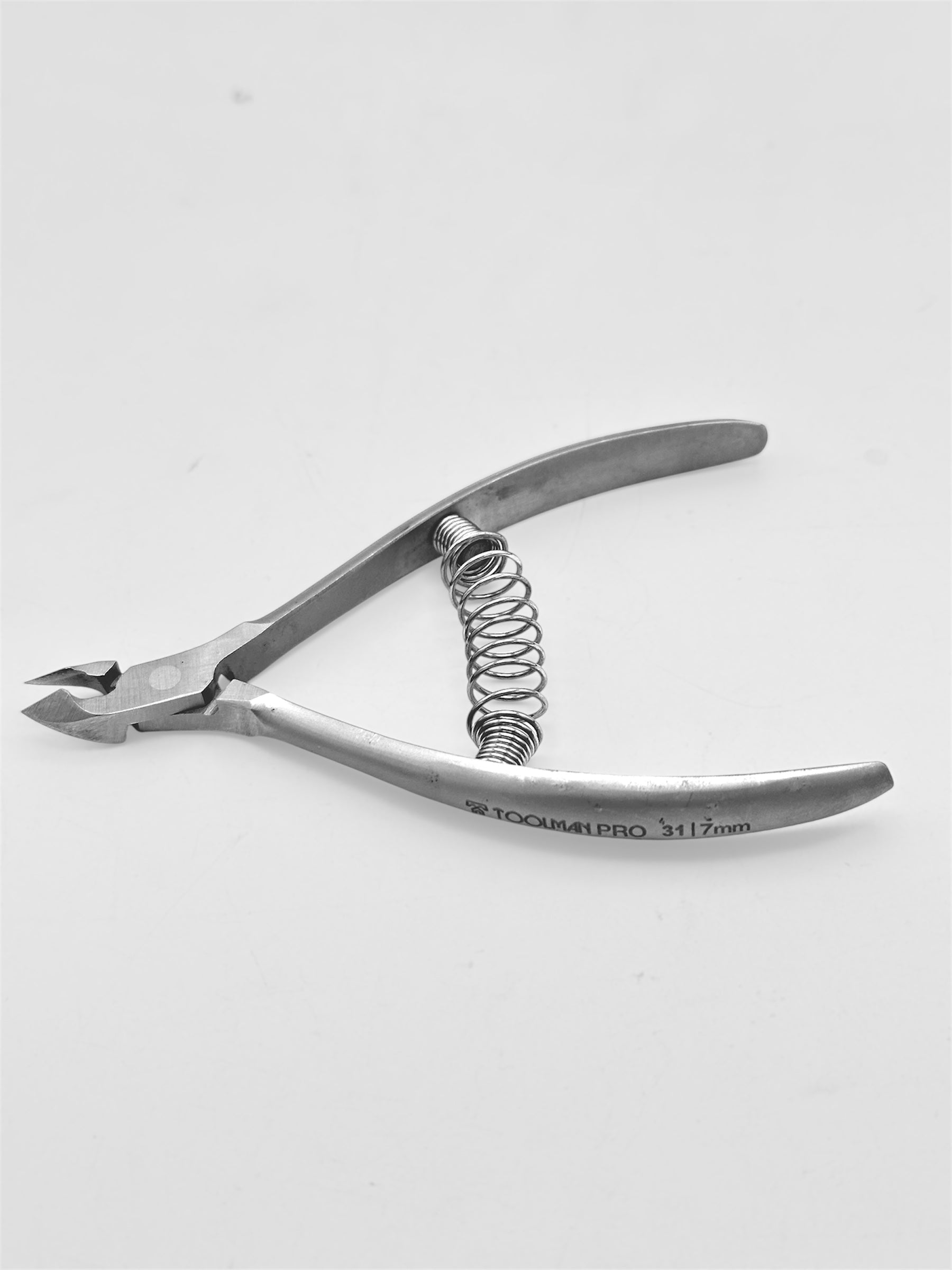 Cuticle nipper